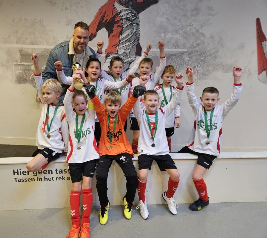 Kampioen JO9-1 en overige jeugdteams klaar in zaal